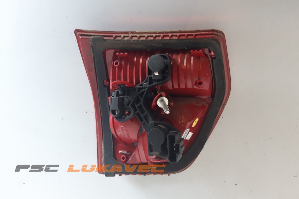 CITROEN C5 KARAVAN ŠTOP SVJETLO DESNO UNUTARNJE 9671811380