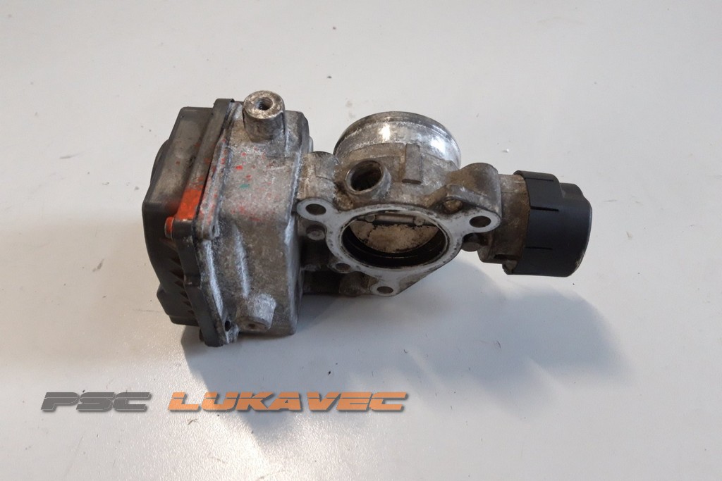 RENAULT KLAPNA GASA 2.0 16v TURBO 8200287157