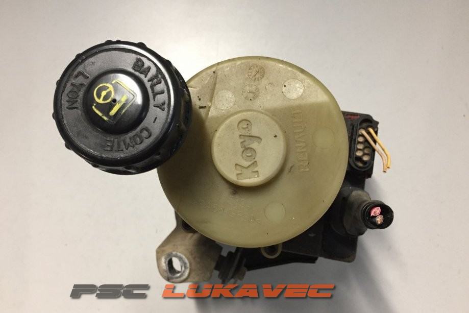 RENAULT KANGOO SERVO PUMPA  8200520790 2007.