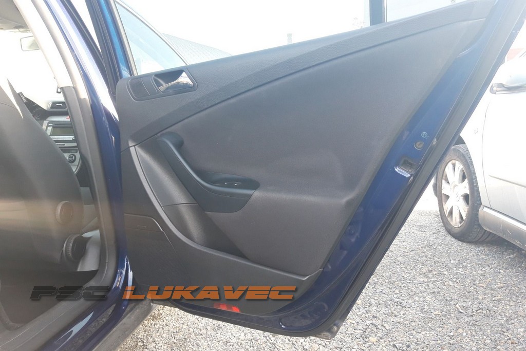 VW PASSAT B6 TAPACIRUNG VRATA ZADNJI DESNI
