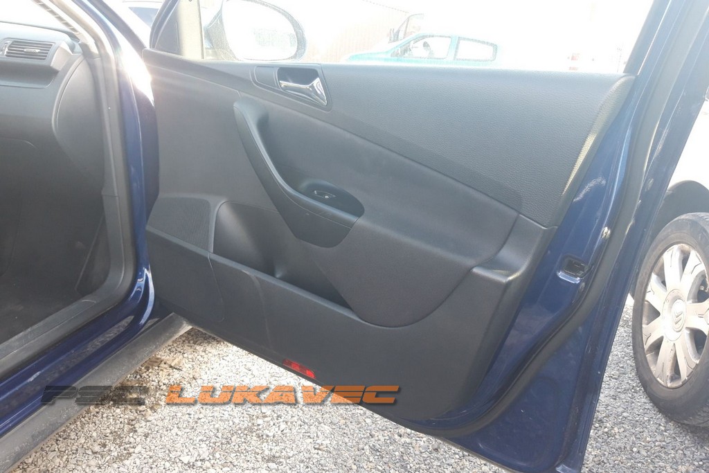 VW PASSAT B6 TAPACIRUNG VRATA PASSAT OBLOGA VRATA