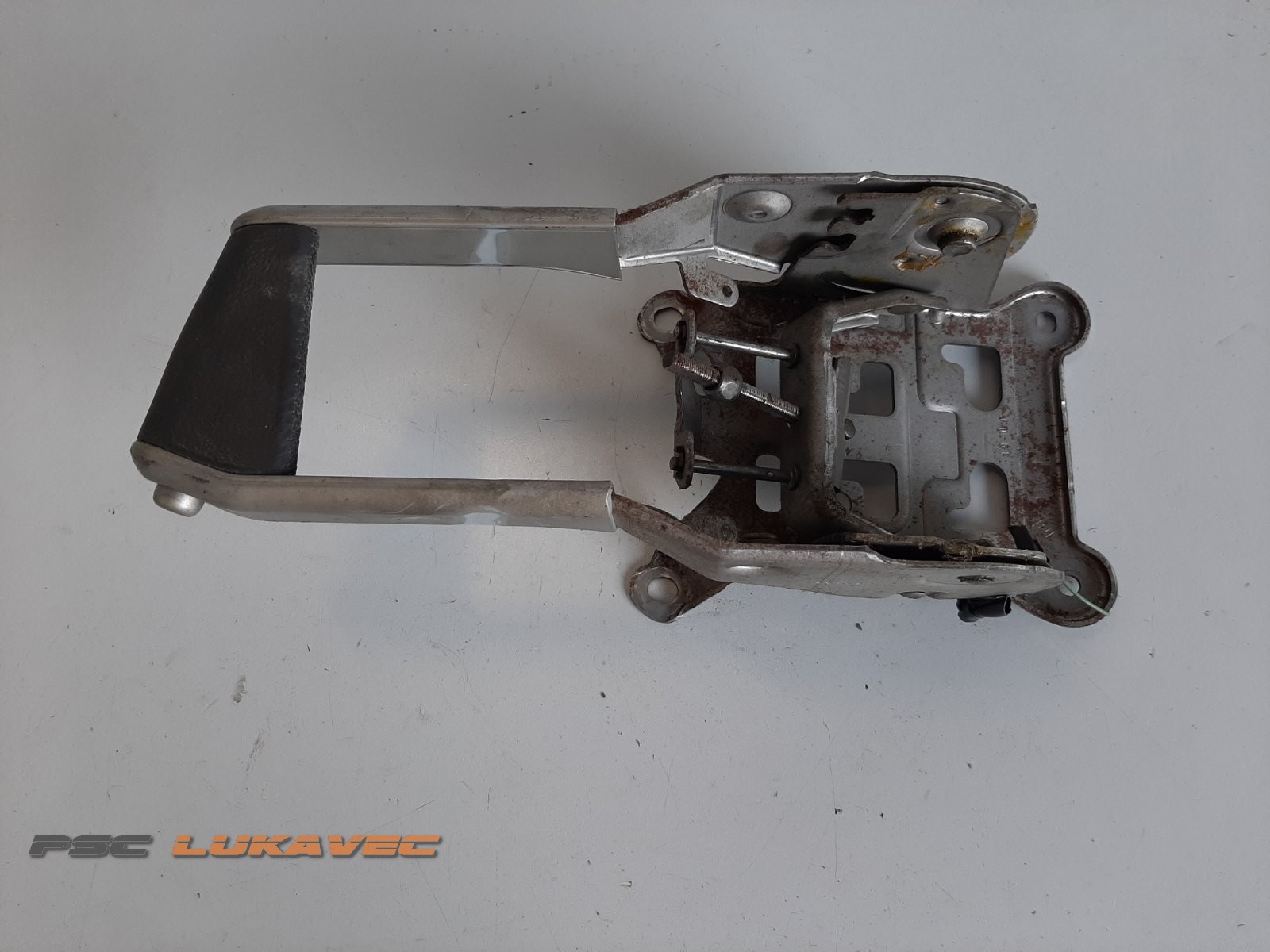 RENAULT MEGANE 2 RUČNA KOČNICA MEGANE PILOT RUČNA 8200321029