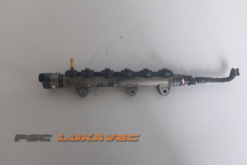 RENAULT LAGUNA 3 RAMPA GORIVA 2.0 DCI 8200610223 0445214155