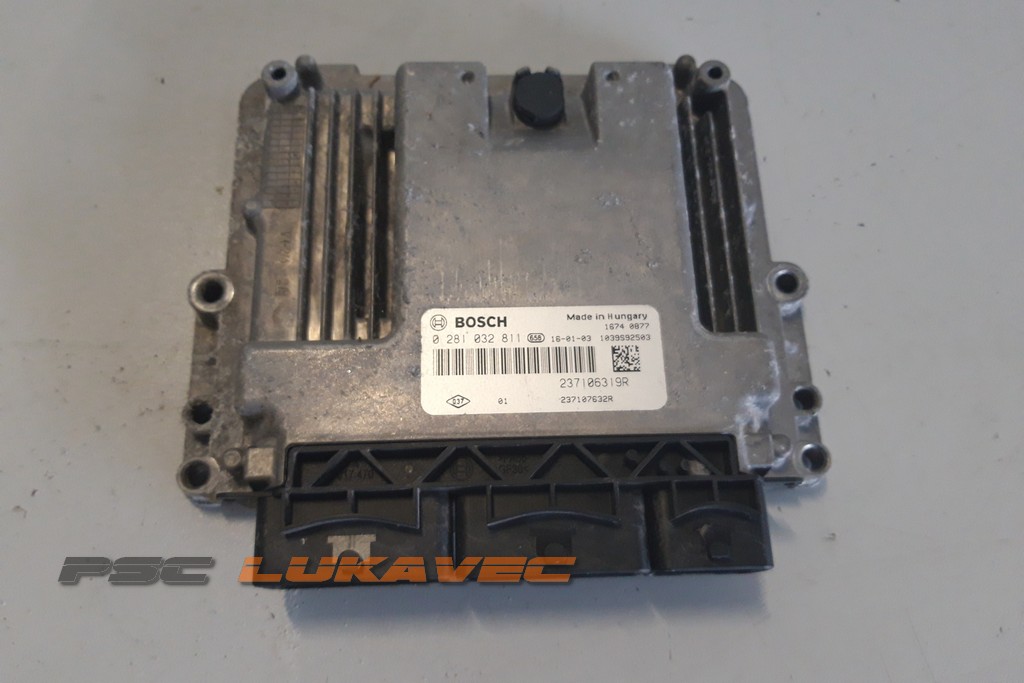 RENAULT CLIO 4 KOMPJUTER MOTORA 1.5 DCi 237106319R 0281032811