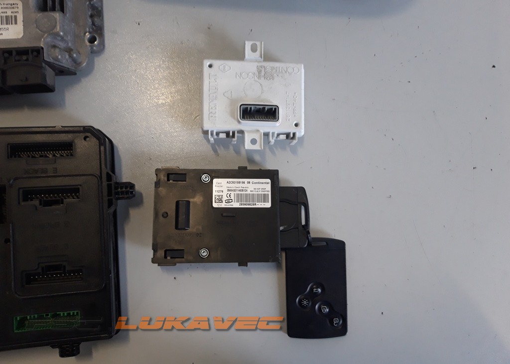 RENAULT MEGANE 3 SET PALJENJA 1.9 DCi 237100055R 0281015798
