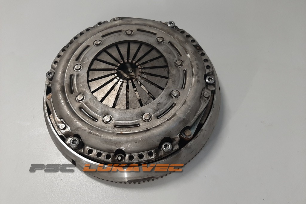 CITROEN C4 SET KVAČILA 1.6 HDI ZAMAŠNJAK 3082000539 2294001594