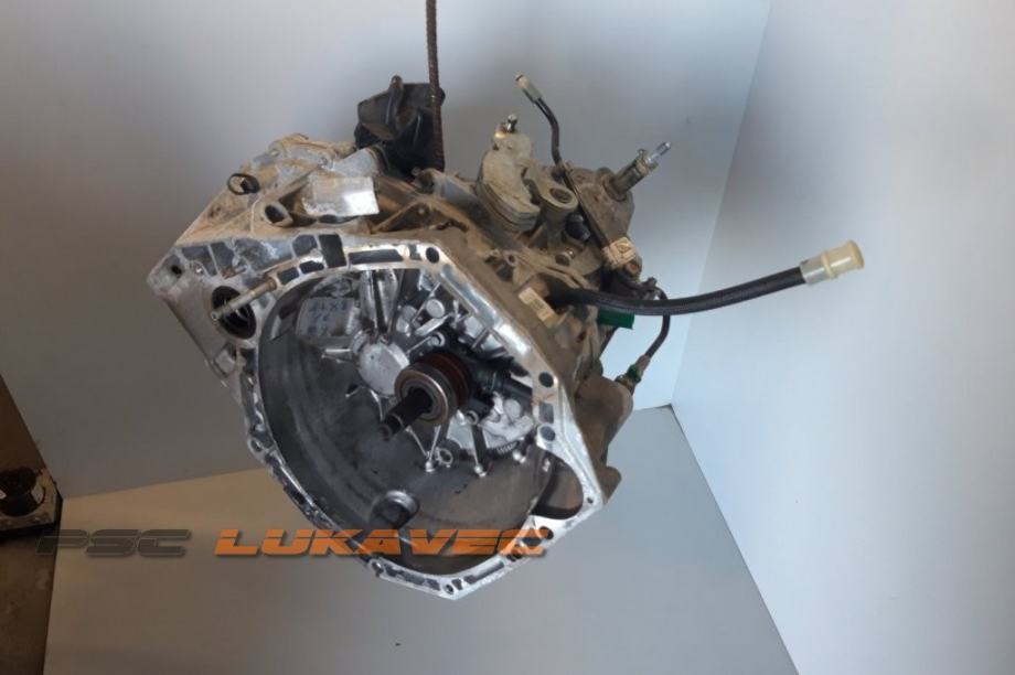 RENAULT CAPTUR GETRIBA CAPTUR MJENJAČ 1.5 DCI