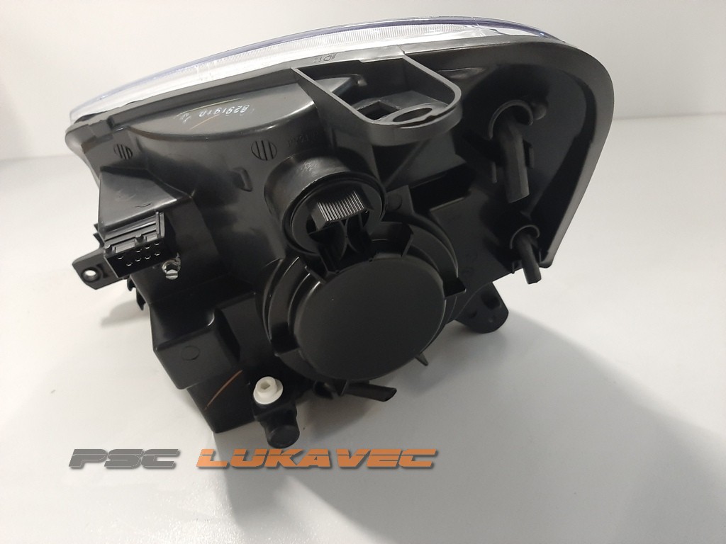 CITROEN BERLINGO FAR DESNI