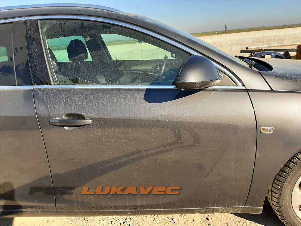OPEL INSIGNIA VRATA PREDNJA DESNA 2011.