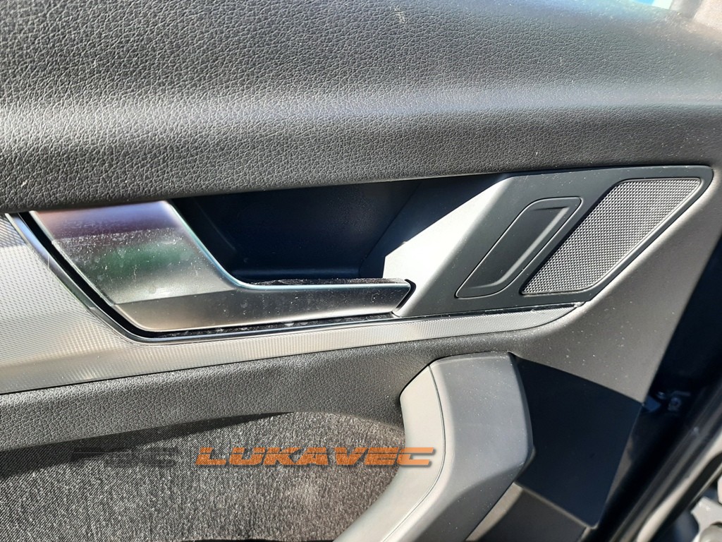 AUDI Q5 KVAKA VRATA ZADNJA LIJEVA