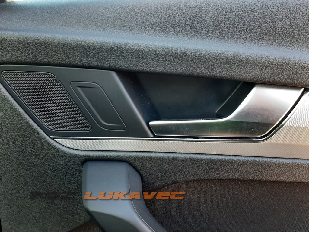 AUDI Q5 KVAKA VRATA ZADNJA DESNA