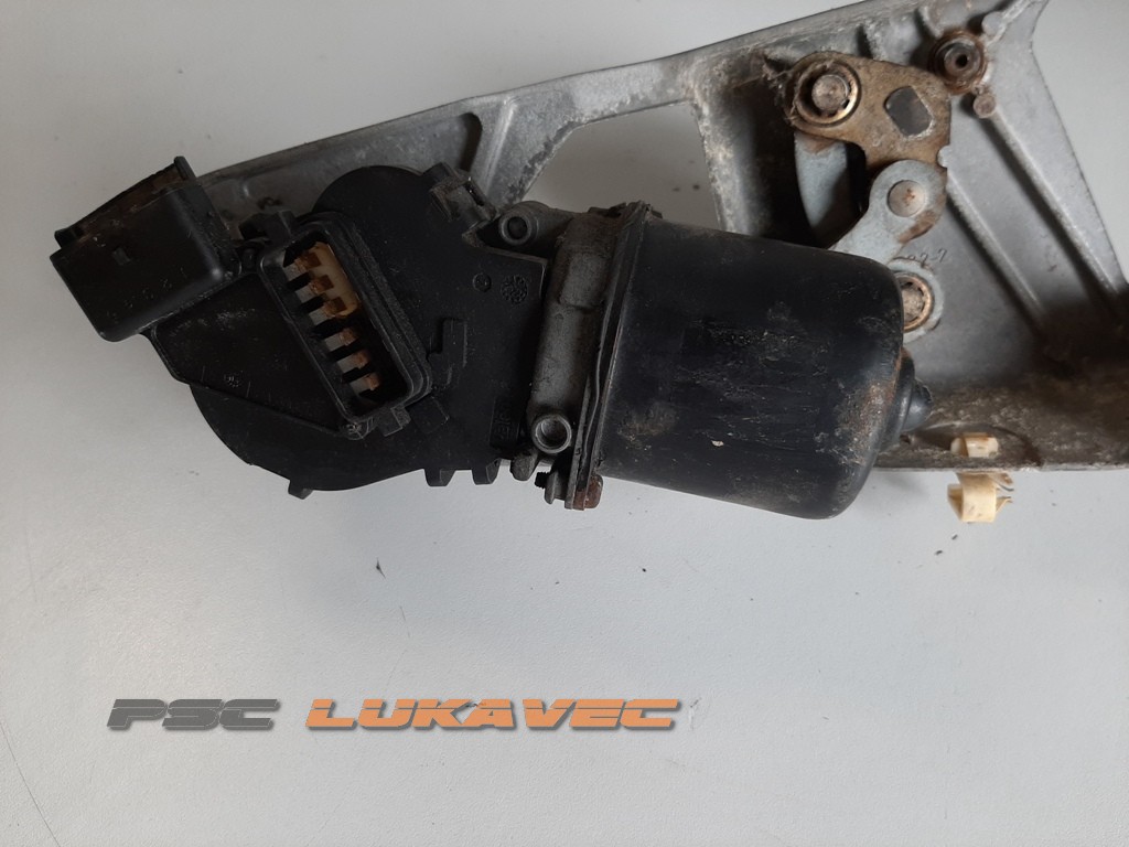 RENAULT TWINGO MOTORIĆ BRISAČA STAKLA PREDNJI 8200071334