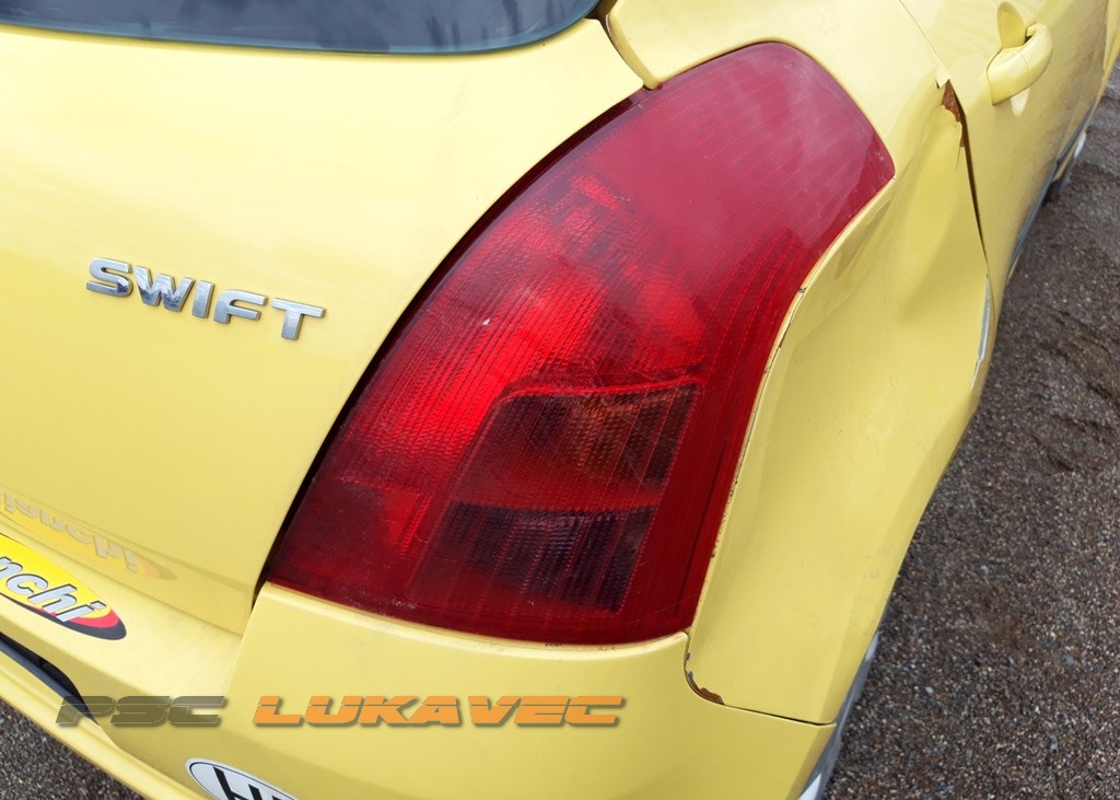 SUZUKI SWIFT ŠTOP SVJETLO DESNO 3565062J00