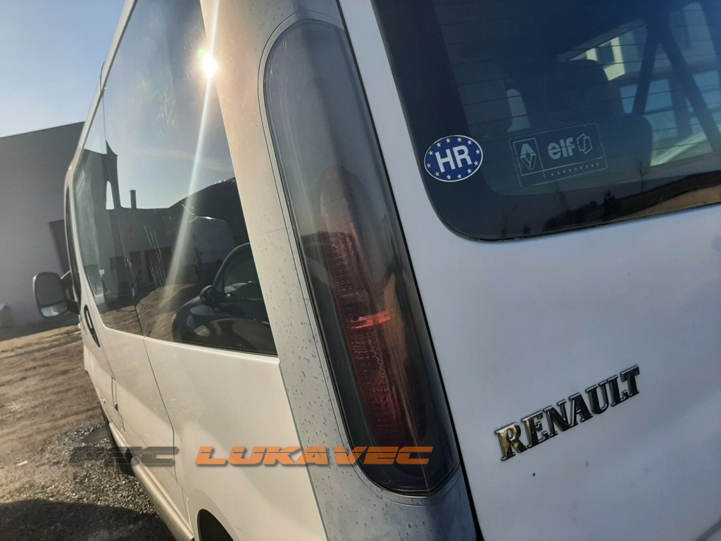 RENAULT TRAFIC 2 ŠTOP SVJETLO LIJEVO