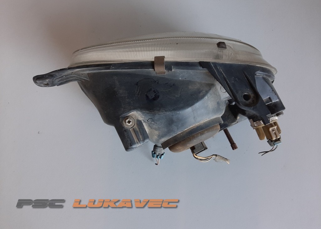 OPEL CORSA B FAR DESNI  1216489