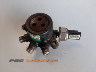 RENAULT CLIO 2 RAMPA GORIVA 1.5 DCI 8200379933 R9144Z070A