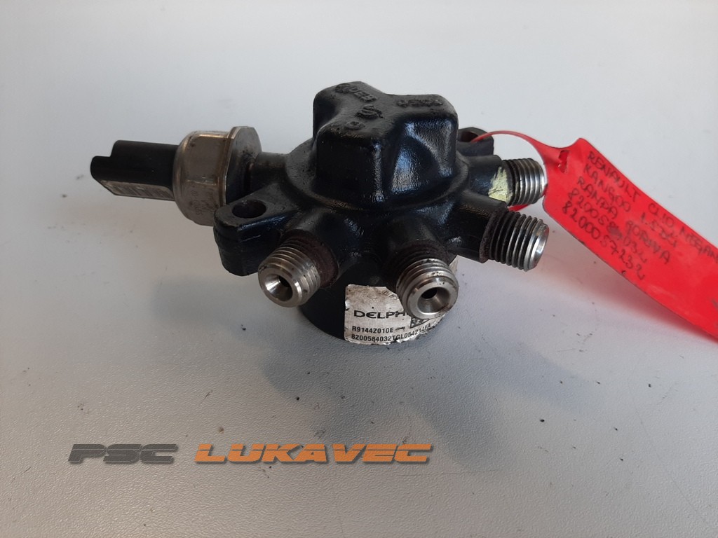 RENAULT MEGANE 2 RAMPA GORIVA 1.5 DCI 8200584032 8200057232