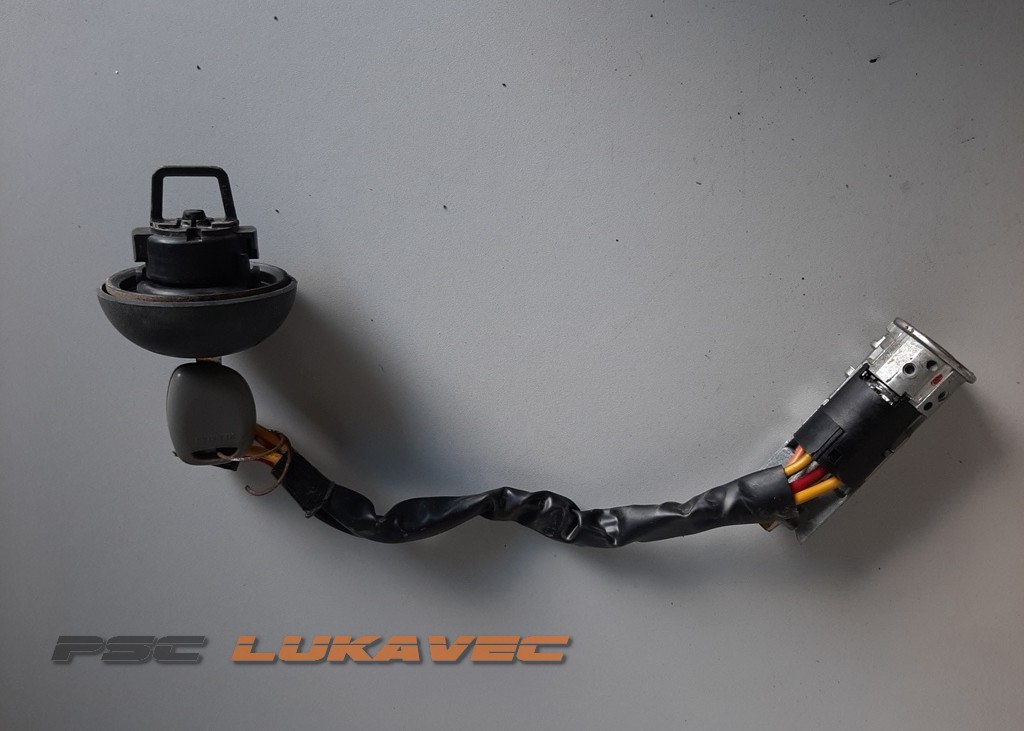 RENAULT TWINGO KONTAKT BRAVA TWINGO ČEP REZERVARA 7700838825