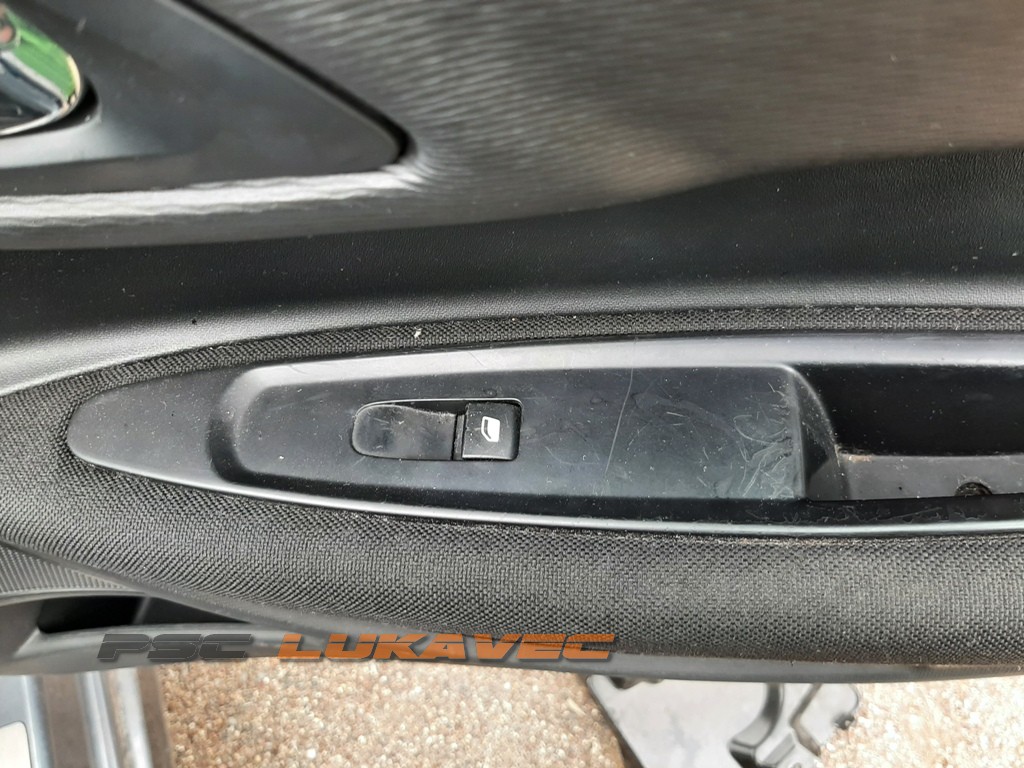 CITROEN C4 PREKIDAČ PODIZAČA STAKLA PREDNJI DESNI