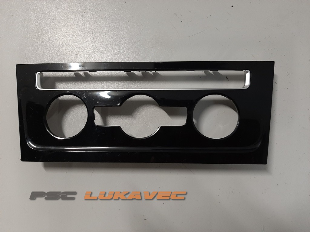 VW GOLF 7 KONZOLA VENTILACIJE GOLF 7 PLASTIKA VENTILACIJE 5G1863100