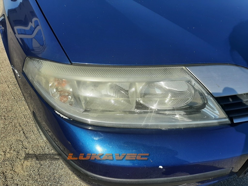 RENAULT LAGUNA 2 FAR DESNI