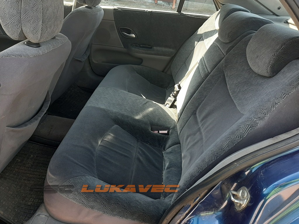 RENAULT LAGUNA 2 ZADNJA SJEDALA 2002.