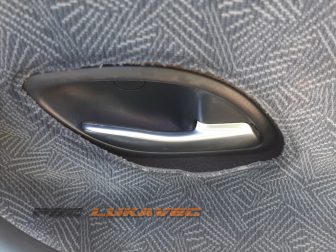 RENAULT LAGUNA 2 KVAKA VRATA PREDNJA DESNA 2002.