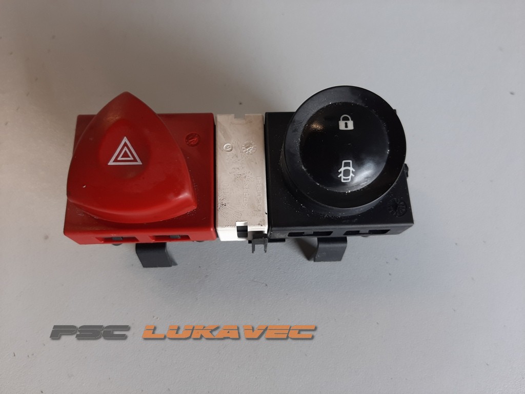 RENAULT MEGANE 2 PREKIDAČ SVA ČETIRI ŽMIGAVCA 8200107808 2004.