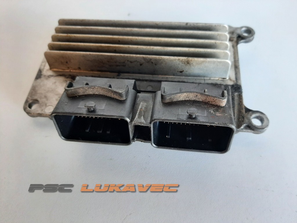 RENAULT CLIO 2 KOMPJUTER MOTORA 1.2 16V 8200181482