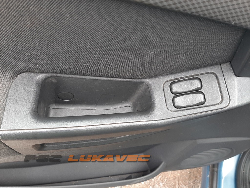 OPEL MERIVA A PREKIDAČI PODIZAČA STAKLA PREDNJI LIJEVI