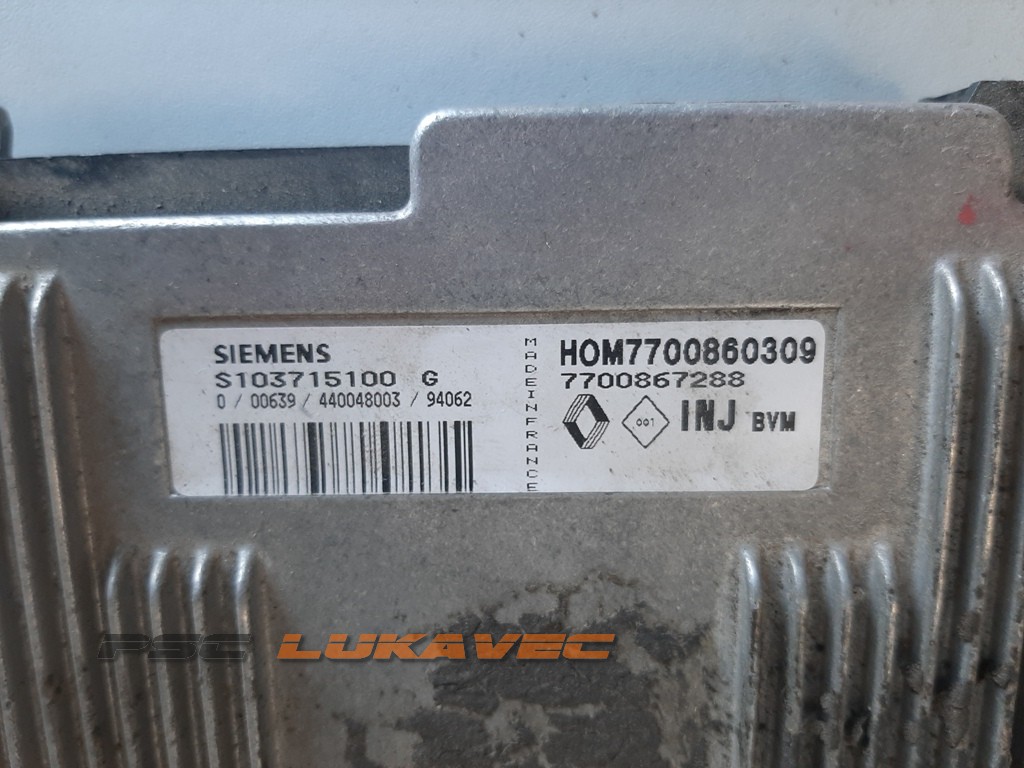 RENAULT LAGUNA KOMPJUTER MOTORA 3.0 V6 7700860309
