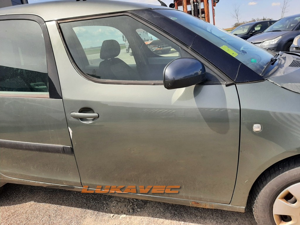 ŠKODA ROOMSTER VRATA PREDNJA DESNA 2007.