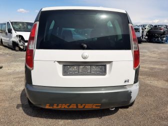 ŠKODA ROOMSTER VRATA GEPEKA 2007.