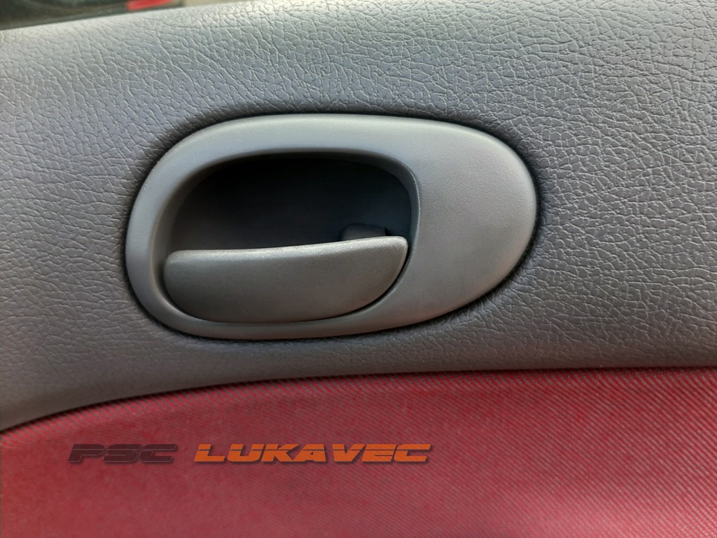 PEUGEOT 206 KVAKA VRATA PREDNJA DESNA