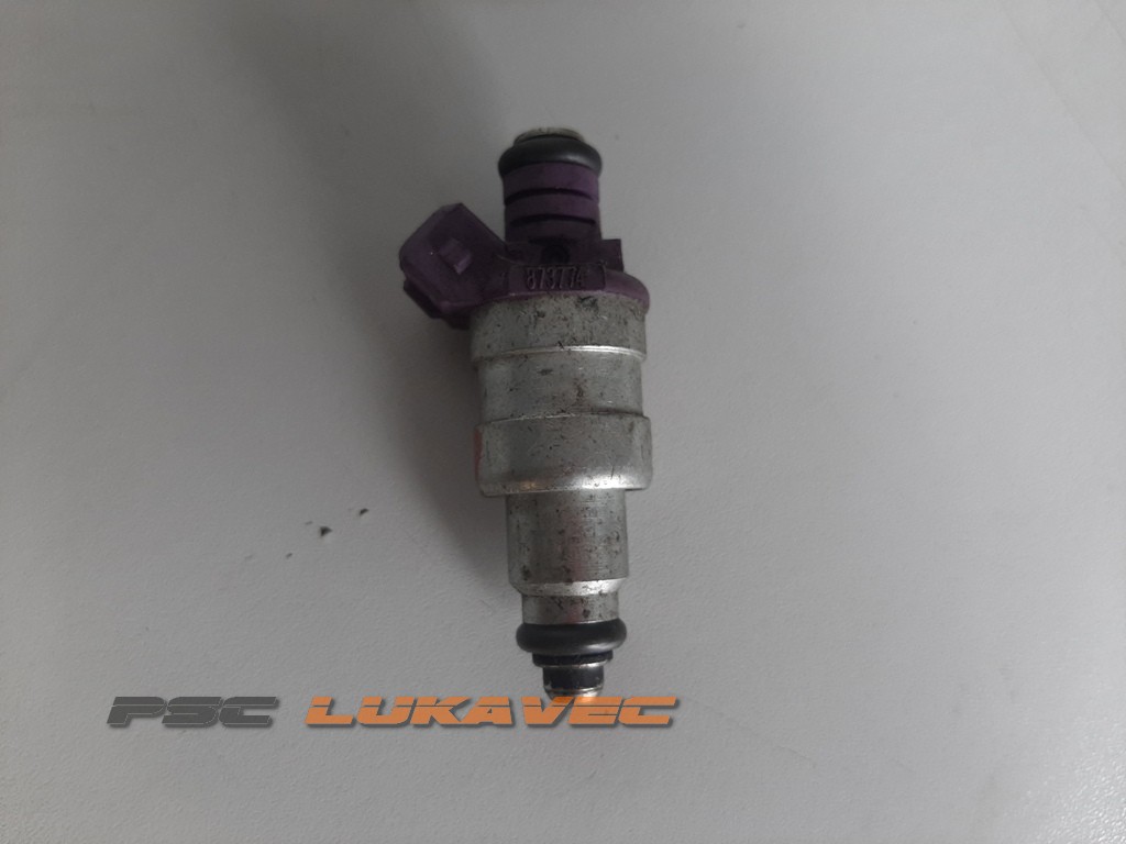 RENAULT TWINGO DIZNA TWINGO INJEKTOR 1.2 873774 SIEMENS