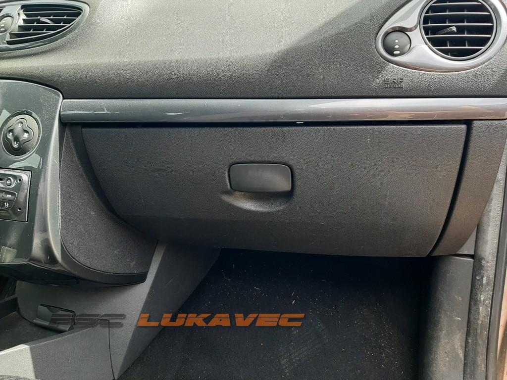 RENAULT CLIO 3 PRETINAC SUVOZAČA