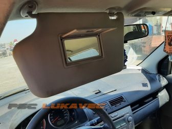 MAZDA 2 SJENILO VOZAČA 2005.