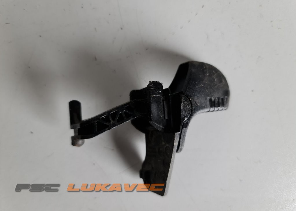 RENAULT TWINGO KVAKA VRATA LIJEVA 7700822426