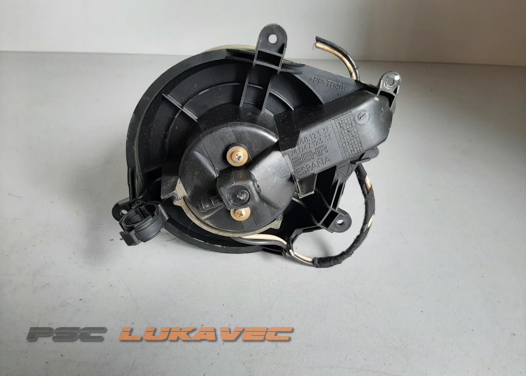 CITROEN XSARA VENTILATOR KABINE 21.068.123