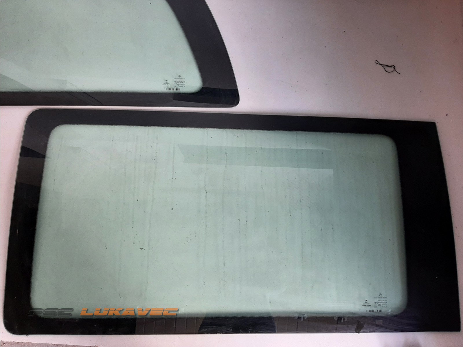 MERCEDES VITO W447 BOČNO LIJEVO STAKLO