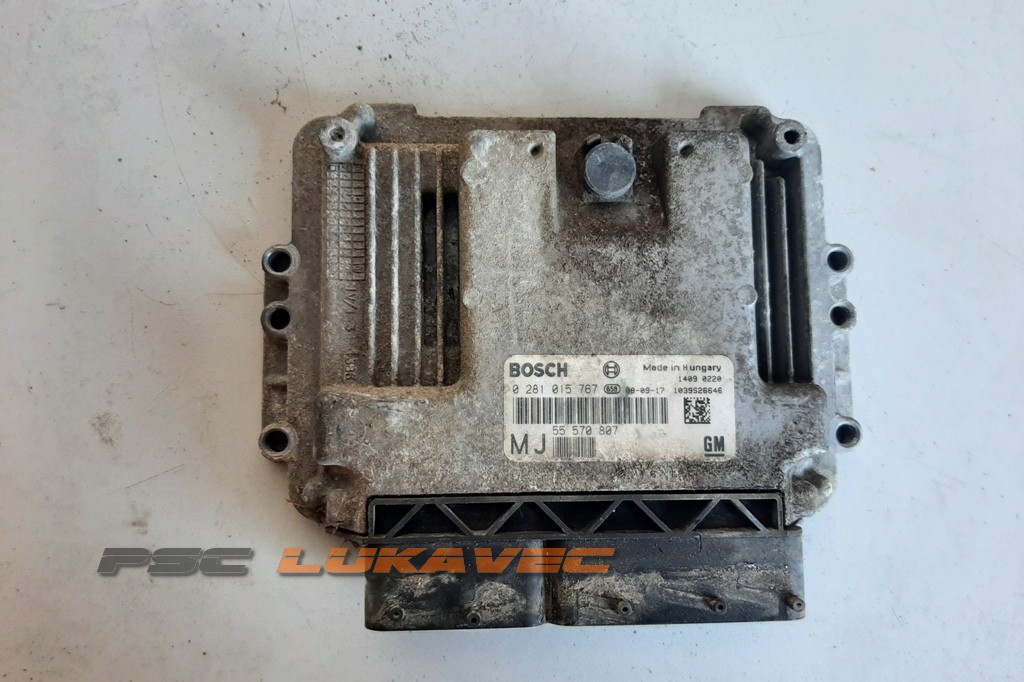 OPEL ZAFIRA B  KOMPJUTER MOTORA 1.9 CDTI 0281015767