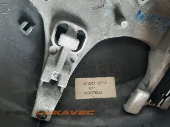 RENAULT MEGANE 2 2005.  KOLO VOLANA OBRUČ VOLANA 8200276082