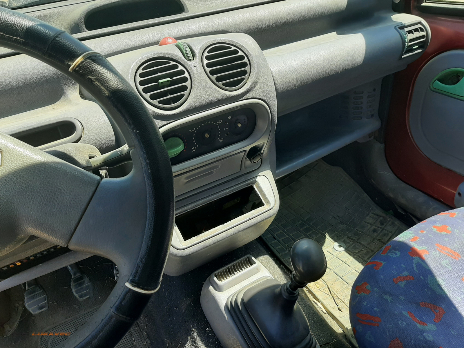 RENAULT TWINGO DIJELOVI 1.2 1994.