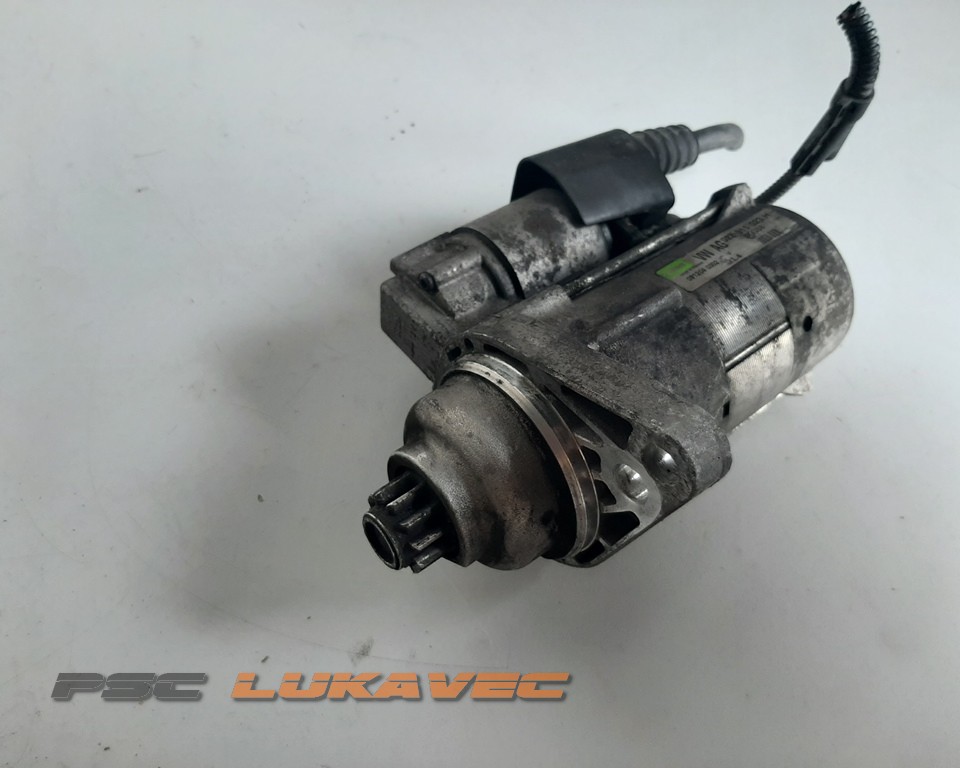 VW GOLF ANLASER 027911023