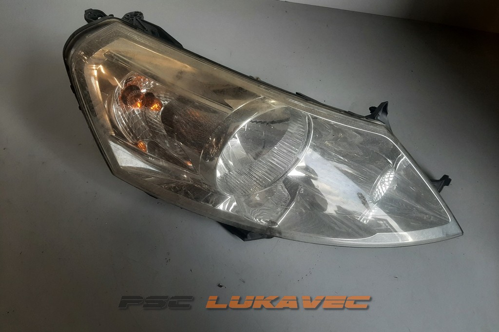 PEUGEOT EXPERT DESNI FAR 89902604