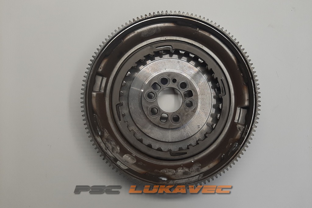 VW T-CROSS 1.0 TSI ZAMAŠNJAK 2020.