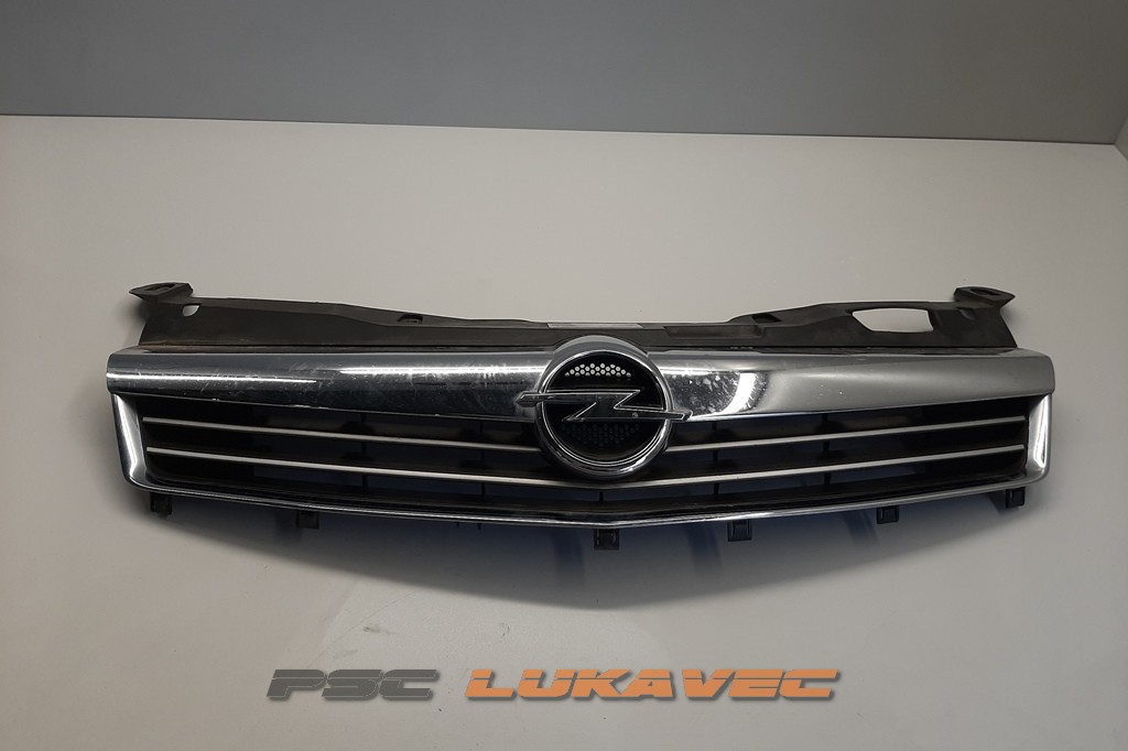 OPEL ASTRA H REDIZAJN PREDNJA MASKA 2004-2010