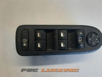 PREKIDAČI PODIZAČA STAKLA 96644915XT PEUGEOT 308 2011.