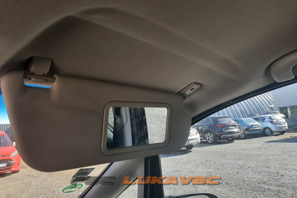SJENILO SUVOZAČA OPEL ZAFIRA 2001.