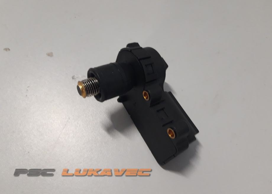 RENAULT MEGANE  MOTORIĆ LER GASA RENAULT MEGANE MOTOR LER GASA 1.4i